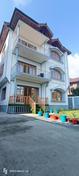 Moonshine Home stay